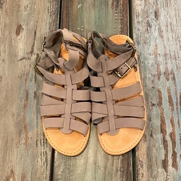 BP. Britt Gladiator Sandal, Taupe Leather, Womens Size 5 Strappy Flats - Picture 4 of 9
